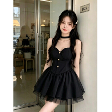 批发法式茶歇吊带蓬蓬公主裙<b class='q'>夏</b>季新款气质修身显瘦黑色性感连衣裙女装