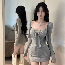 批发纯欲甜辣妹春<b class='q'>秋</b>束腰波点蝴蝶结抹胸背心长袖开衫半身短裙三件套装