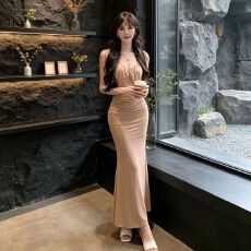 批发御姐风裸色薄纱连衣裙女夏季修身捏褶收腰<b class='q'>包臀</b>裙显身材中长款裙子