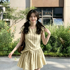 批发韩系风黄条纹短款<b class='q'>连衣裙</b>女夏季收腰显瘦气质优雅系带蝴蝶结短袖