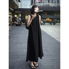 批发法式赫本风高级感<b class='q'>长裙女</b>夏季别致独特黑色后背镂空无袖<b class='q'>背心</b>连衣裙