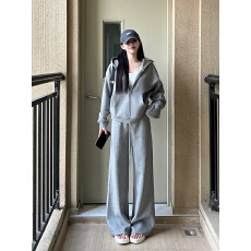批发高级感运动服套装女春秋<b class='q'>冬</b>欧货休闲灰色卫衣加绒两件套小香风减龄