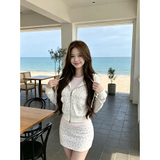 批发韩系甜美碎花短款<b class='q'>卫衣</b>套装秋印花连帽外套碎花半裙修身显瘦两件套