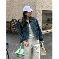 批发早春短款<b class='q'>牛仔</b>外套女士2026新款韩版小个子设计感高端精致夹克<b class='q'>上衣</b>
