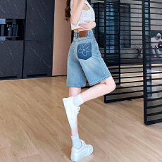 批发复古牛仔短裤女夏薄2026年新款高腰直筒宽松小个子水洗刺绣五分裤