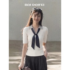 批发白色翻领polo衫正肩针织<b class='q'>短袖</b><b class='q'>t</b><b class='q'>恤</b>女夏夏季修身短款v领波点半袖上衣