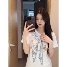 批发2026年高端女装米白色圆领印花短袖<b class='q'>T</b><b class='q'>恤</b>女修身蝴蝶结上衣夏季大码