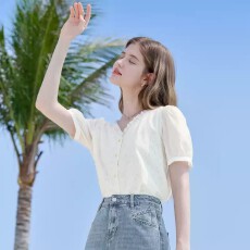 批发法式优雅蕾丝V领衬衫夏季女装薄款小众约会通勤衬衣