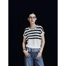 批发韩系时尚<b class='q'>宽松</b>圆领上衣女2026夏季新款松弛感白色条纹薄款短袖<b class='q'>T</b><b class='q'>恤</b>