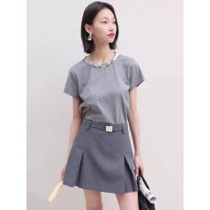 批发贝系列专柜339元设计感亮片T恤花溪2026年夏季<b class='q'>品牌</b><b class='q'>折扣</b>女装新款