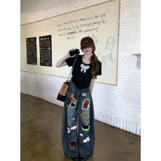批发<b class='q'>大码</b>女装街头休闲风黑色蝴蝶结重工钉珠设计短袖T恤宽松显瘦上衣