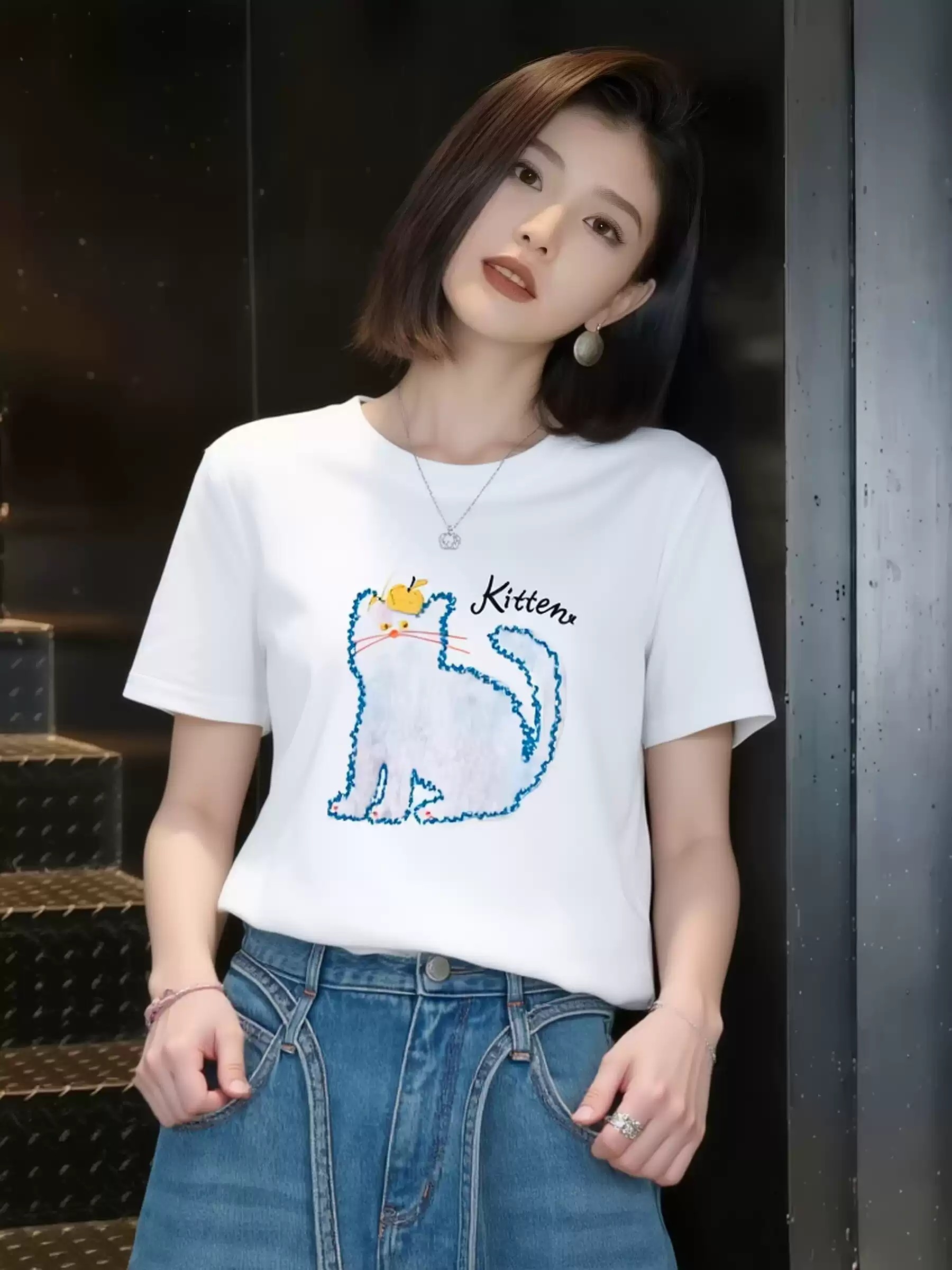 BY30253# 白色卡通印花短袖T恤女夏季新款独特别致显瘦减龄上衣 服裝批發女裝批發服飾貨源