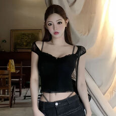 批发欧美辣妹蕾丝系带短款吊带显瘦<b class='q'>背心女</b>性感纯欲打底外穿独特上衣
