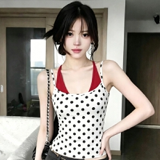 甜辣妹波点假两件挂脖吊带背心女夏季设计感小众修身美背纯欲上衣