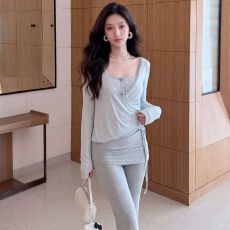 批发2026秋季新款温柔风套<b class='q'>装</b>女早秋花边开衫吊带背心微喇休闲<b class='q'>裤</b>三件套