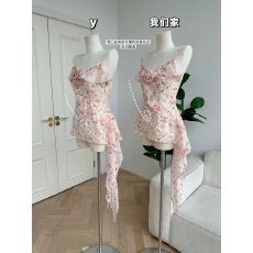 批发甜辣风粉色碎花荷叶边吊带背心女夏季<b class='q'>新款</b>收腰显瘦绝美挂脖上衣女