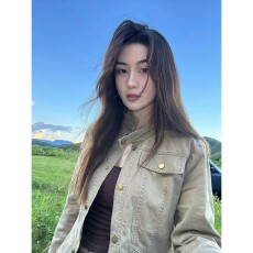批发初秋韩系复古休闲短款<b class='q'>牛仔</b><b class='q'>外套女</b>款卡其色小个子百搭气质工装夹克
