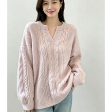 慵懒风V领麻花毛衣女秋冬新款温柔风加厚软糯针织上衣