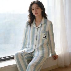 批发春秋新款<b class='q'>女士</b>长袖长裤纯棉两件套翻领<b class='q'>开衫</b>可外穿卡通印花家居服