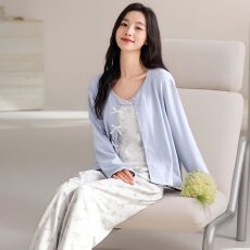 批发<b class='q'>睡衣</b>女纯棉<b class='q'>三件套</b>带胸垫吊带长袖长裤薄款家居服可外穿春秋季套装