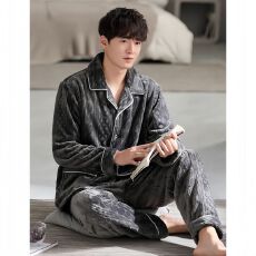 批发<b class='q'>男</b>款法兰绒剪花长袖长裤两件套秋冬睡衣翻领开衫保暖家居服可外穿