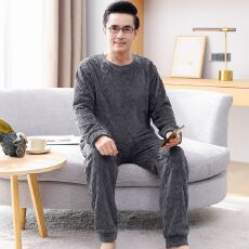 批发睡衣男款秋冬保暖剪花法兰绒圆领套头<b class='q'>中老年</b>爸爸家居服可外穿套装