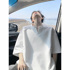 批发<b class='q'>V领</b>短袖<b class='q'>T</b><b class='q'>恤</b>男款夏季男生衣服2026新款潮牌<b class='q'>男士</b>宽松青少年