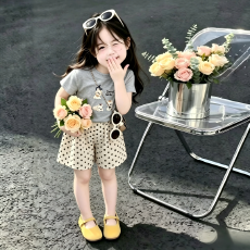 批发女童<b class='q'>透气</b><b class='q'>棉</b>料夏季套<b class='q'>装</b>卡通小狗印花短袖+波点短<b class='q'>裤</b>中大童两件套潮