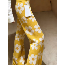 批发时尚黄色花朵图案<b class='q'>阔腿裤</b>女2026年冬季新款加绒加厚宽松显瘦直筒<b class='q'>裤</b>