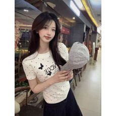批发蝴蝶<b class='q'>印花</b>+波点满印货对版+220克40支赛络纺92棉8氨纶修身T恤