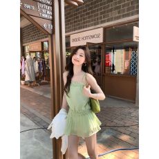 批发纯欲风气质温柔立体抽褶木耳边吊带<b class='q'>连衣裙</b>女夏季新款修身垂感短裙