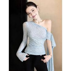 纯欲性感波点露肩设计修身显瘦长袖t恤