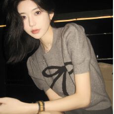 批发短袖t恤女2026新款爆款夏季宽松显瘦<b class='q'>时尚</b>气质洋气泡泡袖针织上衣