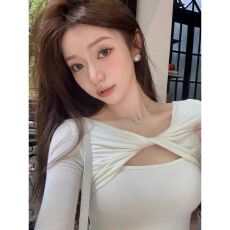 批发克人棉别致绝美一字肩上衣女秋季小众镂空露肩甜辣纯欲打底衫