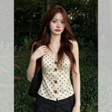 批发杏色波点泰国绝美外穿无袖挂脖吊带<b class='q'>背心女</b>士2026夏季辣妹穿搭上