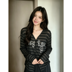 批发美式复古条纹V领宽松字母印花薄款防晒<b class='q'>长袖</b> 2026春夏新款 港风