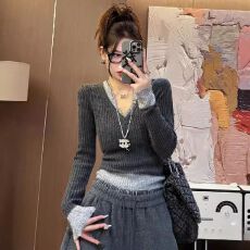 批发假两件撞色拼接女2026新款长袖毛衣<b class='q'>修身</b>V领打底衫上衣 早秋新款