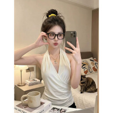 批发设计感白色挂脖吊带背心女夏季交叉v领褶新款百搭时尚