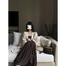批发高级感撞色斗篷披肩女<b class='q'>春</b>秋季慵懒保暖围巾外套松弛感优雅上衣