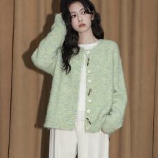 批发浅绿色圆领毛衣外套女春秋2026新款宽松软糯慵懒针织<b class='q'>开衫</b>外搭上衣