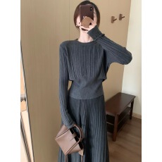 批发话里收腰设计显瘦圆领<b class='q'>打底衫</b>2026春季新款高级感软糯上衣内搭小衫