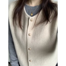 批发复古小金扣叠穿<b class='q'>针织</b>坎肩女2026秋季韩系慵懒开<b class='q'>衫</b>软糯宽松毛衣马甲