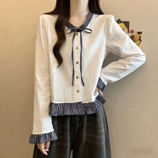 批发2026<b class='q'>秋装</b>新款爆款法式小资格子拼接衬衫女巨好看设计感长袖短上衣