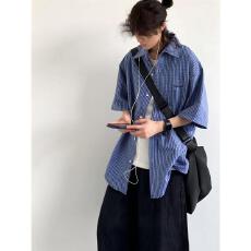 批发复古蓝色格子刺绣短袖衬衫<b class='q'>女装</b>夏季美式潮牌衬衣宽松半袖外套ins