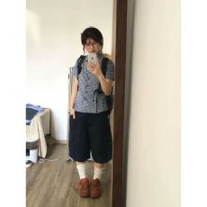 批发韩系蓝色格子收腰正肩短袖衬衫女夏季独特设计感小众修身衬衣上衣