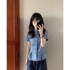 批发韩系蓝色格子收腰正肩短袖衬衫女夏季独特设计感小众修身衬衣上衣