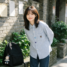 批发趣味纽扣泡泡纱格纹<b class='q'>衬衫</b>女春秋季宽松休闲百搭<b class='q'>衬衣</b>多巴胺<b class='q'>情侣</b><b class='q'>外套</b>