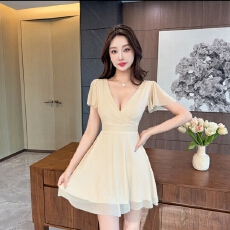 批发温柔V领交叉短袖连衣裙女收腰显瘦网纱 小个子纯欲风约会短裙