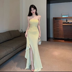 批发抹胸鱼尾裙女高腰收褶遮肉高开叉 款纯欲性感晚宴连衣裙