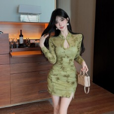 批发改良旗袍连衣裙立领盘扣长袖弹力蕾丝侧边开叉褶皱包殿<b class='q'>短裙</b>